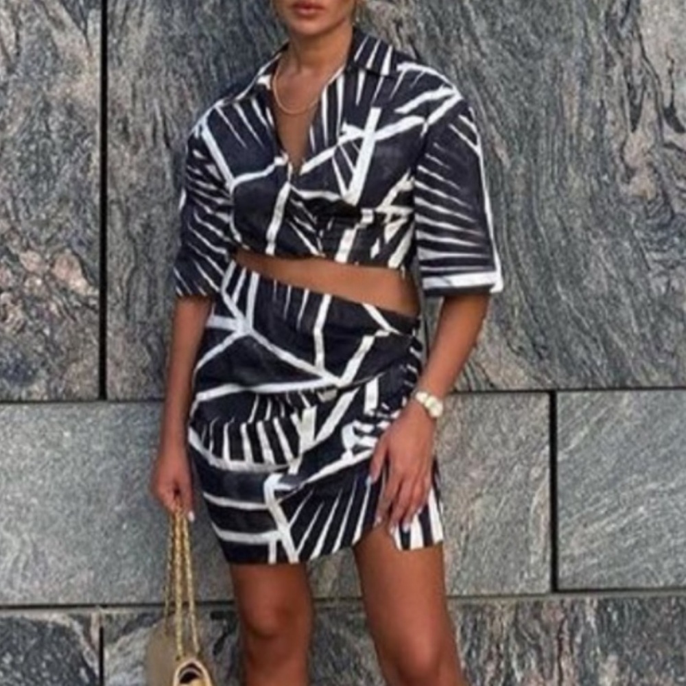 MOVING SALE! MAKE YOUR BEST OFFER!! Zara 2 Piece Crop Top & Draped Printed Skirt